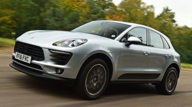 Porsche Macan S - front tracking