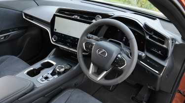Lexus RZ - interior
