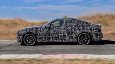 New BMW 3 Series petrol - dynamic side