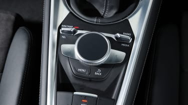 Audi TT - MMI control