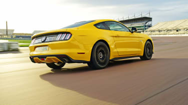 Ford Mustang - rear