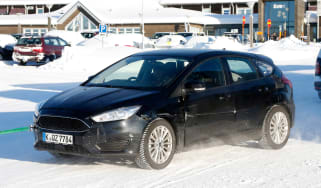 Ford Focus spied - front