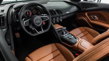 Audi R8 Spyder - studio dash