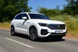 Volkswagen Touareg - front tracking