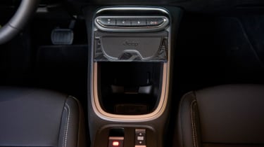 Jeep Avenger e-Hybrid - interior