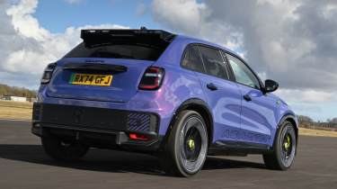 Abarth 600e Scorpionissima - rear tracking 