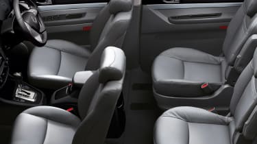 SsangYong Turismo - seats