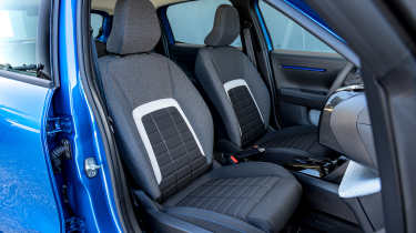 Citroen e-C3 - front seats