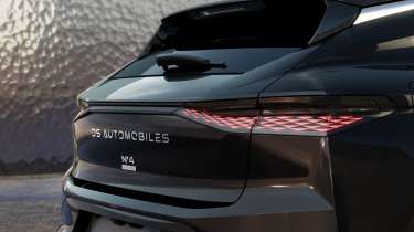 DS No4 E-Tense - rear detail