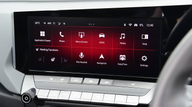 Vauxhall Astra - infotainment system