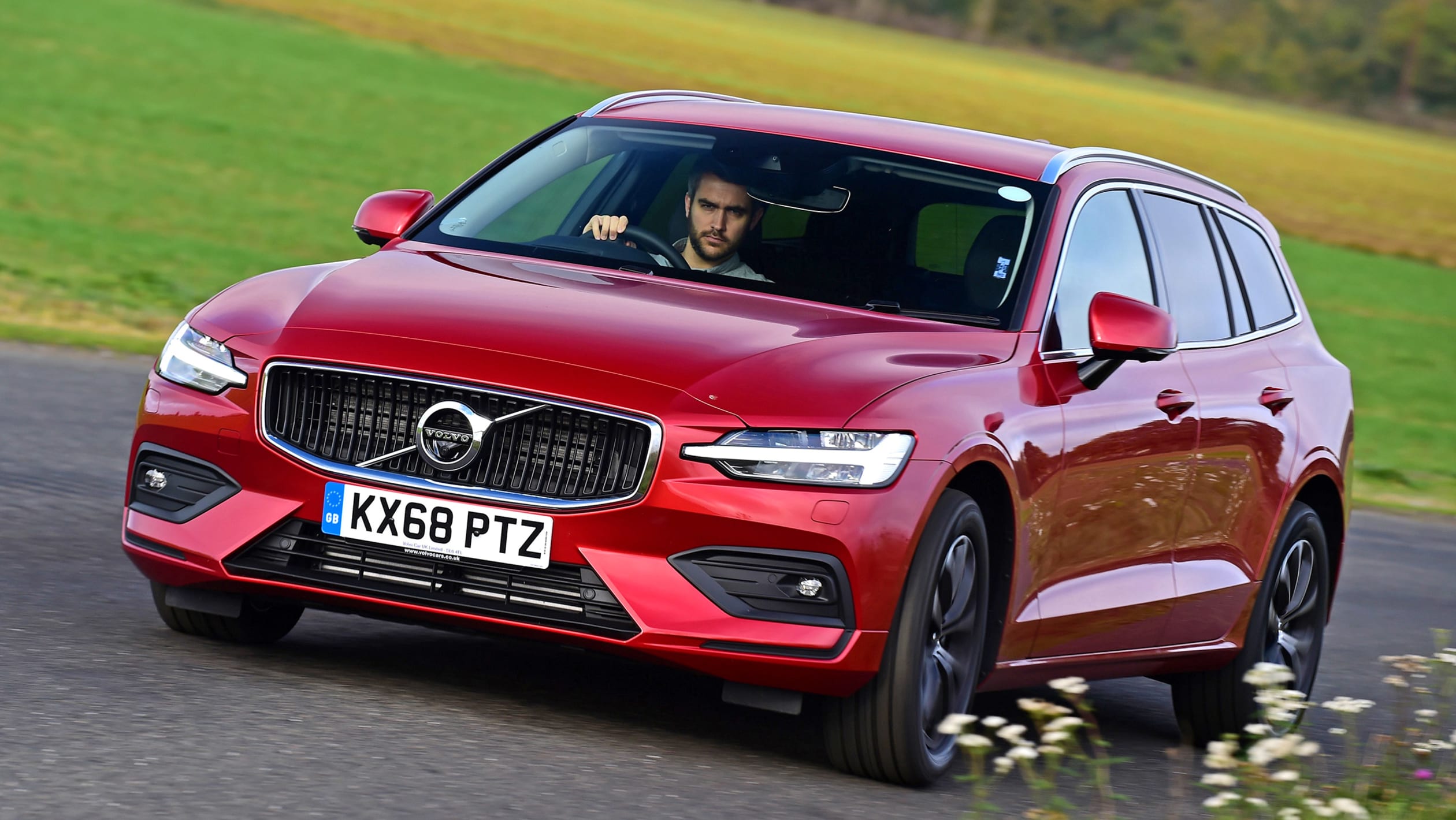 New Volvo V60 D3 2018 review pictures Auto Express