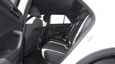 Volkswagen T-Roc - rear seats