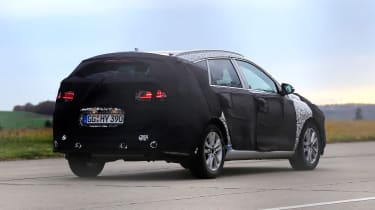 Hyundai i30 estate spy shots