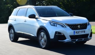 Peugeot 5008 - teaser