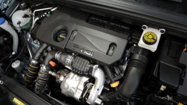 Peugeot 308 e-HDi engine