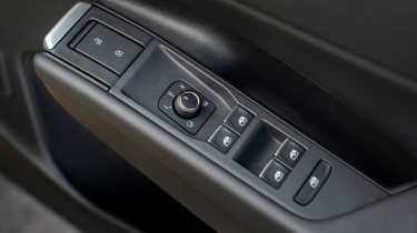 Volkswagen T-Roc R-Line - door