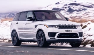 Range Rover Sport HST - front