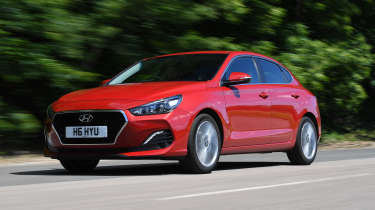 Hyundai i30 Fastback front