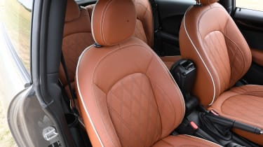 MINI Cooper S - front seats