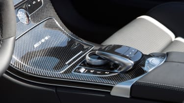 Mercedes C 63 AMG S Cabriolet 2016 - centre console