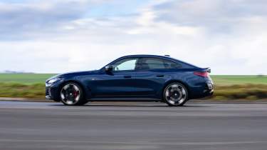 BMW i4 M60 - side action