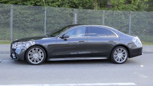 Mercedes%20S-Class%20spyshots-4.jpg