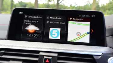 BMW X4 Mk2 - screen