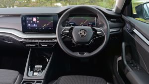 Skoda Octavia Estate e-TEC - dash