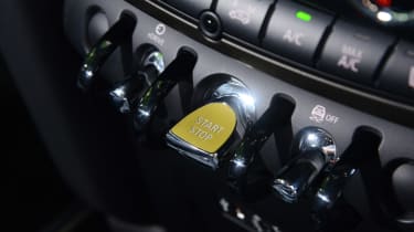 MINI Countryman S E plug-in hybrid - start/stop button