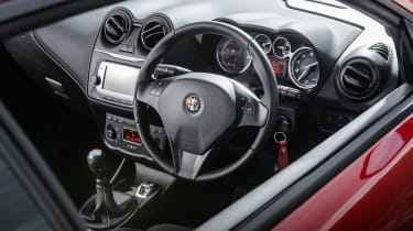 Alfa Romeo MiTo Twinair Sportiva 2014 interior