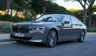 BMW 750i - front