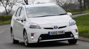 Toyota Prius 1.8 T Spirit front cornering