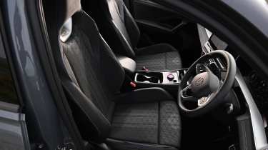 Volkswagen Tayron - front seats