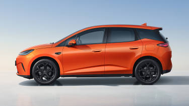 BYD Dolphin G DM-i - side profile