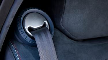 Presidential Renault Rafale - seatbelt