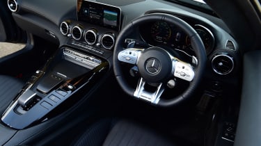 Mercedes-AMG GT Roadster - dash