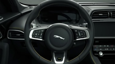 Jaguar F-Pace 300 Sport - steering wheel
