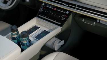 New Hyundai Santa Fe - interior details 