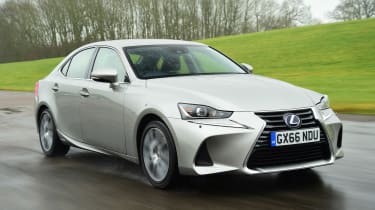 Lexus IS 300h - Front Action