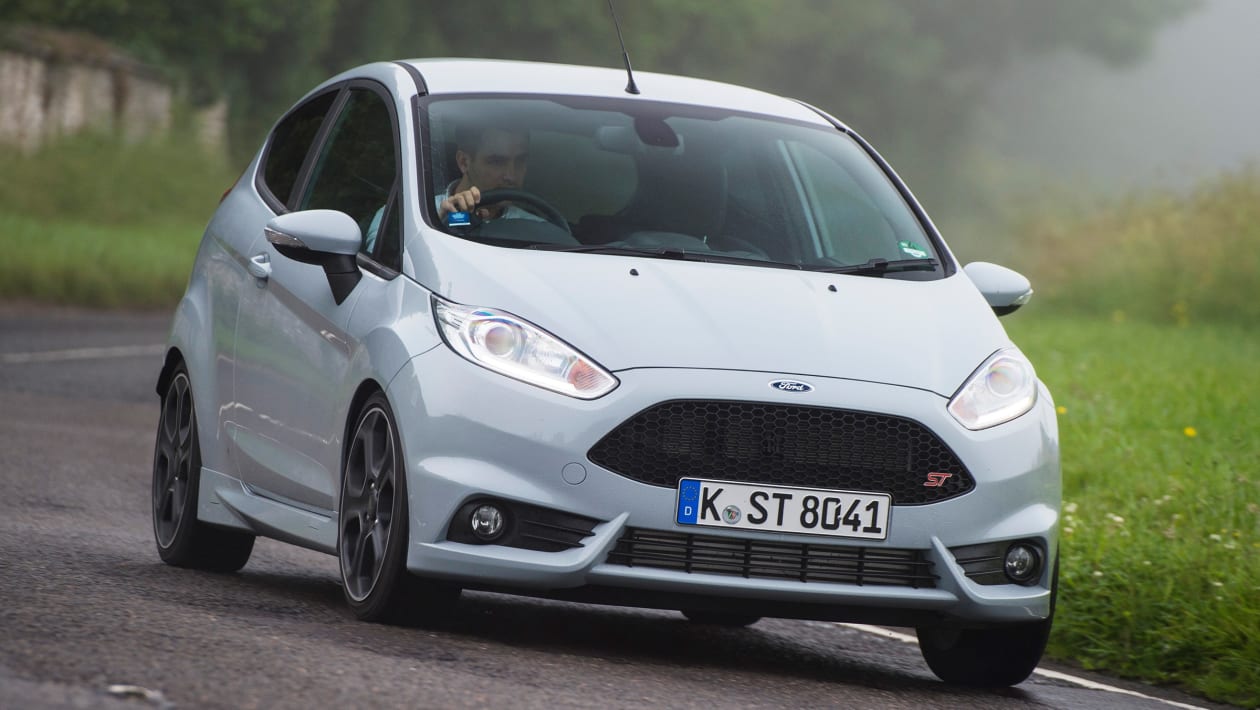 New Ford Fiesta ST200 2016 review Auto Express