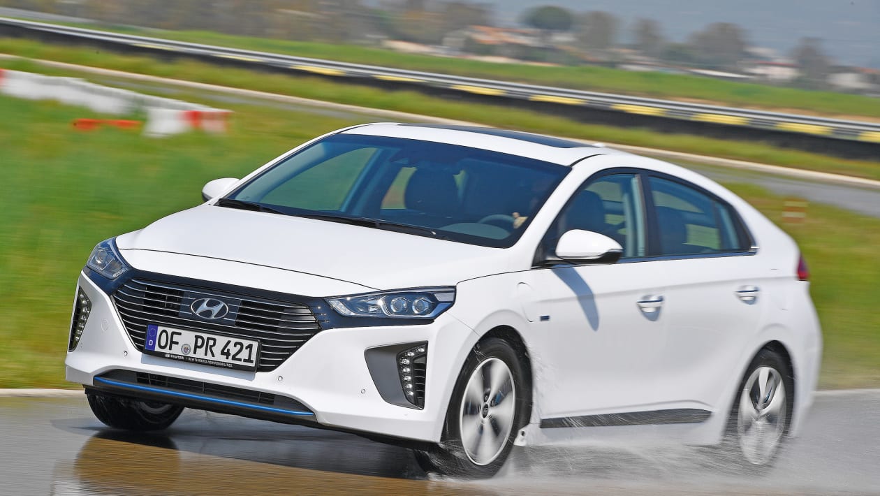 New Hyundai Ioniq Plug-in hybrid 2017 review