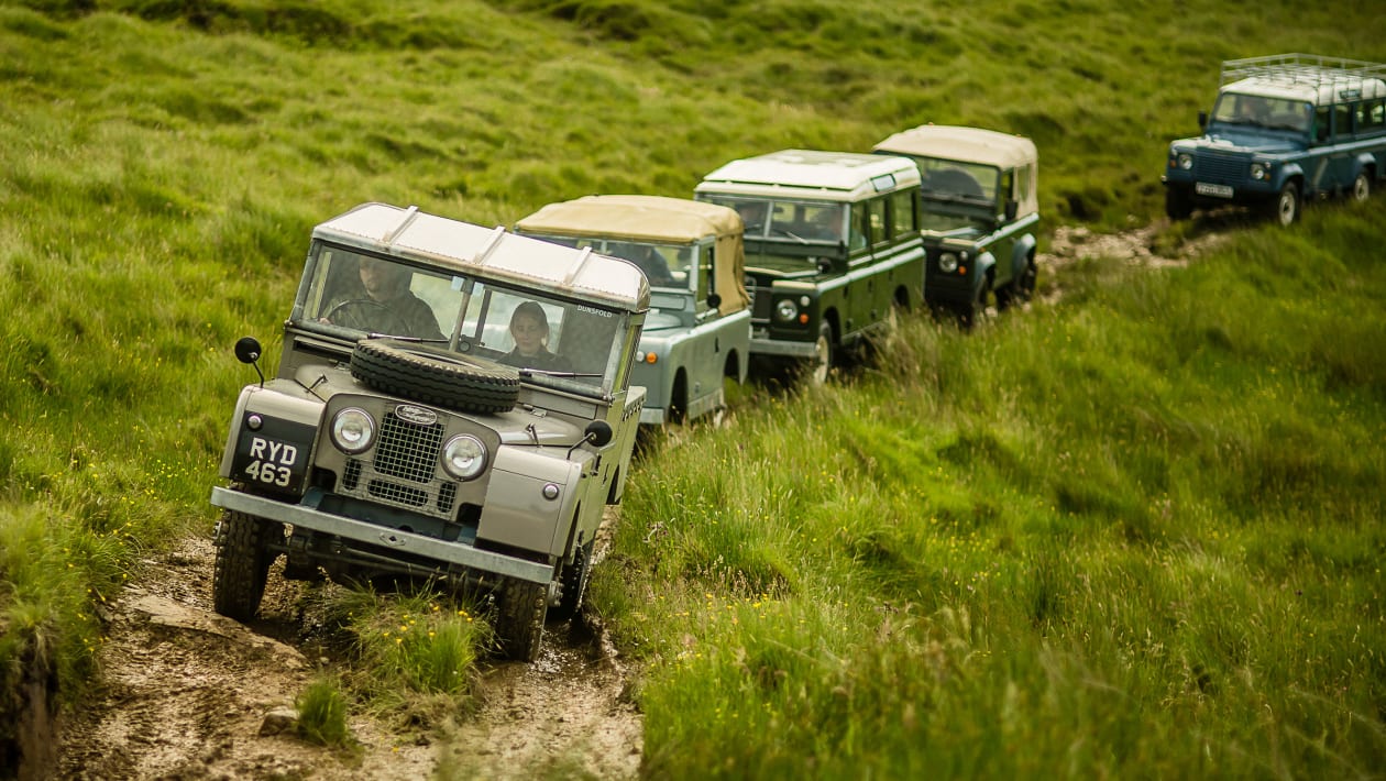 Land Rover Defender 1972 пустыня