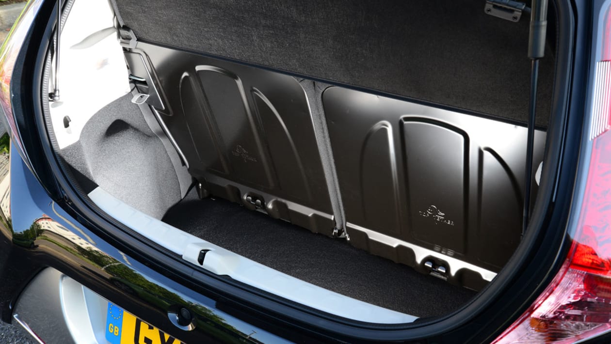 New Toyota Aygo 2014 review - pictures | Auto Express