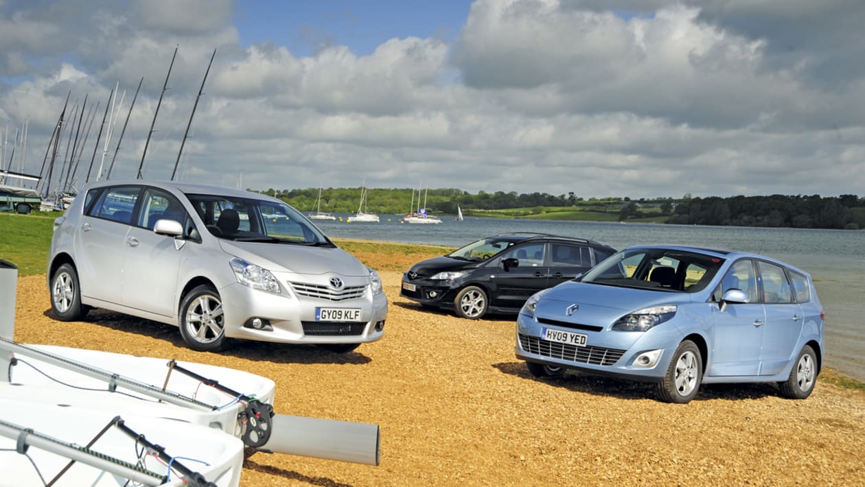 Renault Grand Scenic 3 15 Dci 110 Vs The Competition Who Wins - zzkti2b