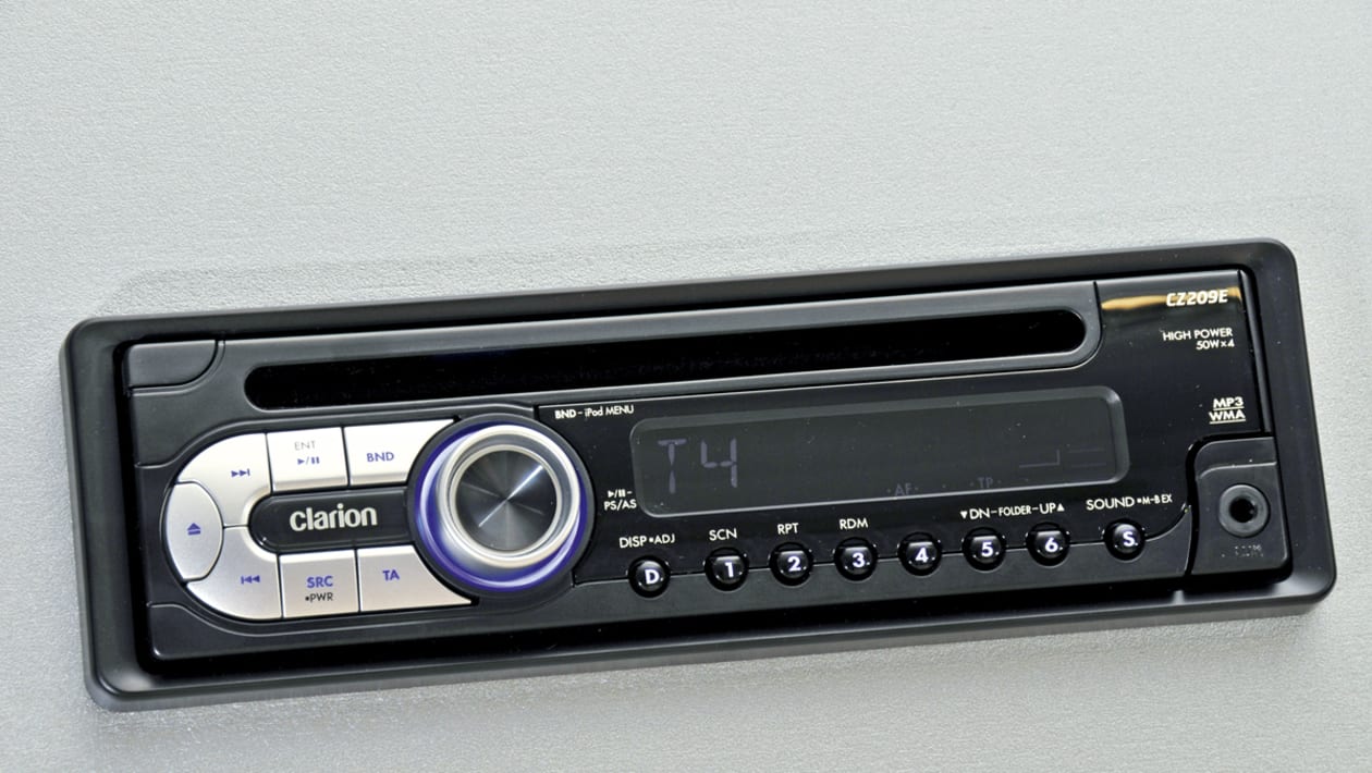 Clarion CZ209E head unit Auto Express