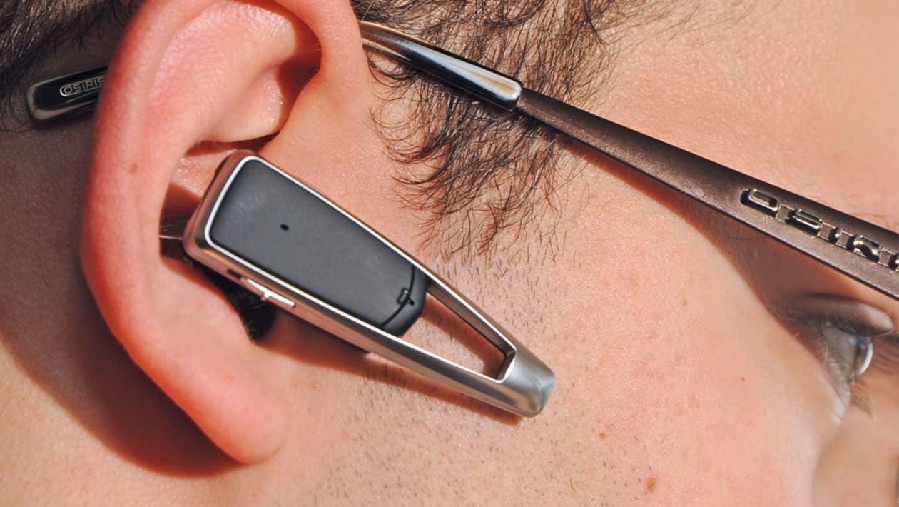 M1100 hands-free earpiece | Products | Auto Express