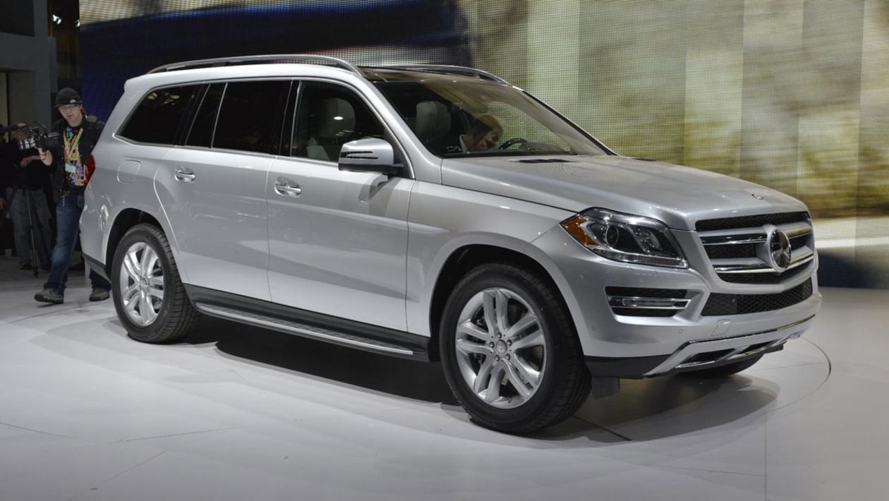 New Mercedes GL debuts at New York | News | | Auto Express