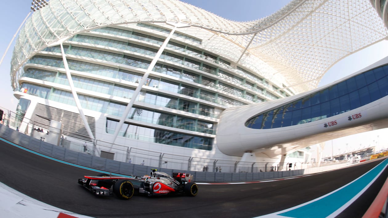 Lewis Hamilton takes pole in Abu Dhabi Auto Express