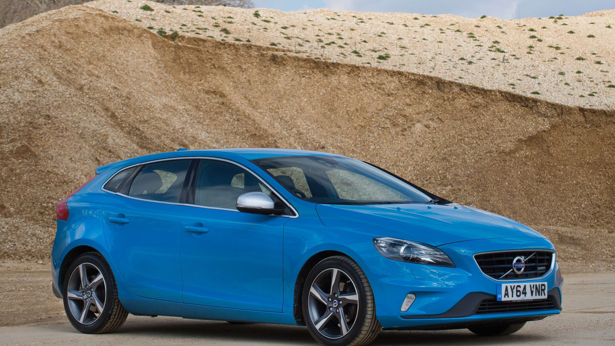 Which Volvo V40 is better: petrol or diesel? - Buying a Car - AutoTrader