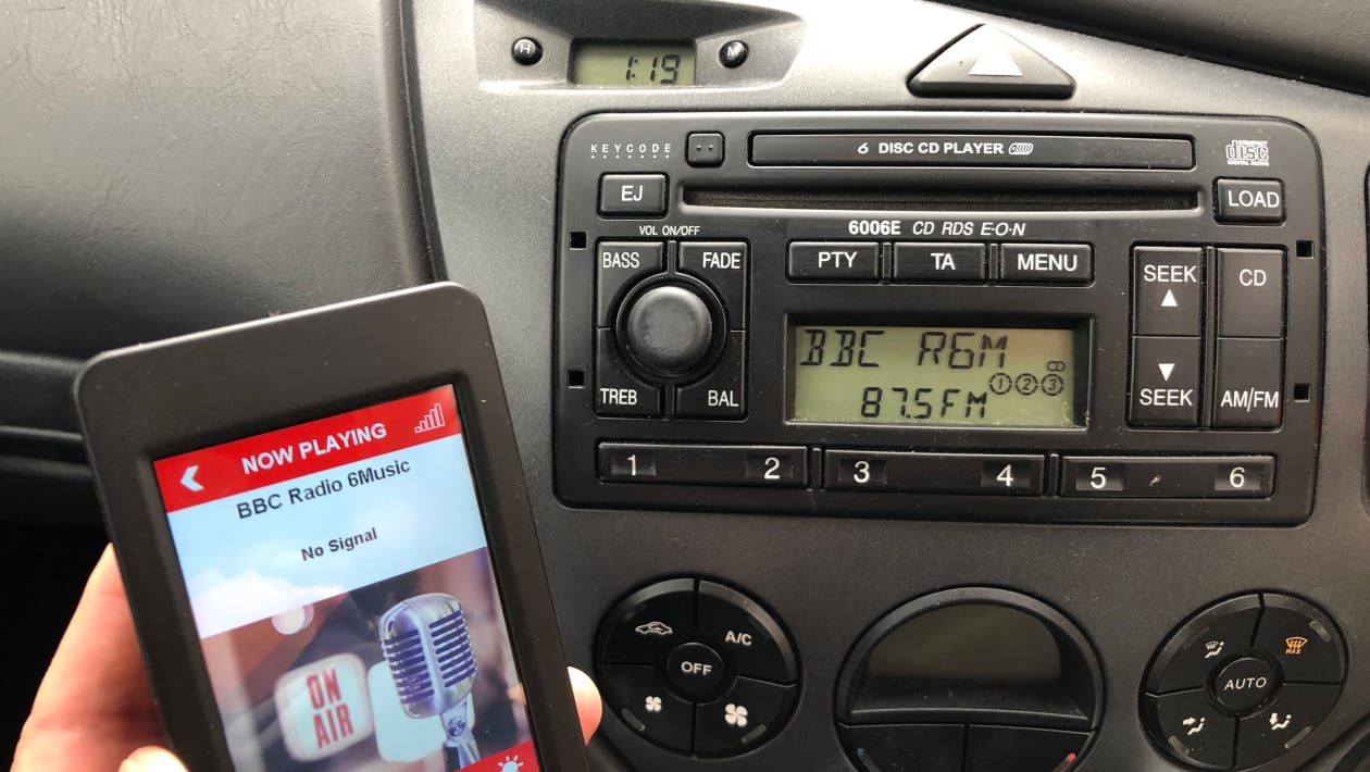 Digitales Radio Adapter mit Bluetooth oder Aux in Steuerelemente und / oder Smartphone-App Neu Fiamm SM21 Tuner im Auto Dab Dab 